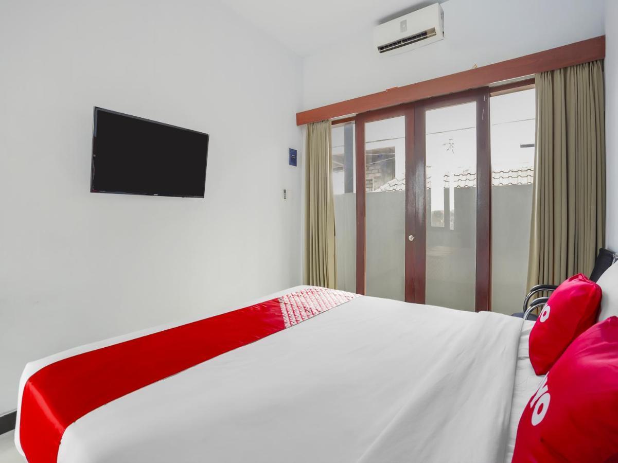Oyo 3852 Valomia Guest House Denpasar Exteriér fotografie